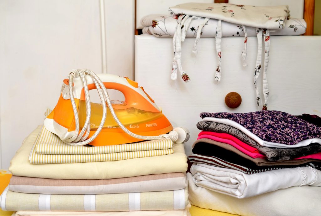 Dampfbügeleisen Wäsche bügeln