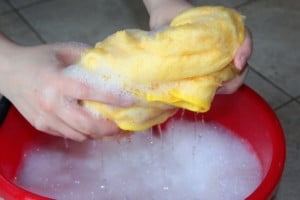 Orangenoelreiniger als Putzmittel