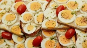 Eierschneider Eier für Dekorationszwecke schneiden