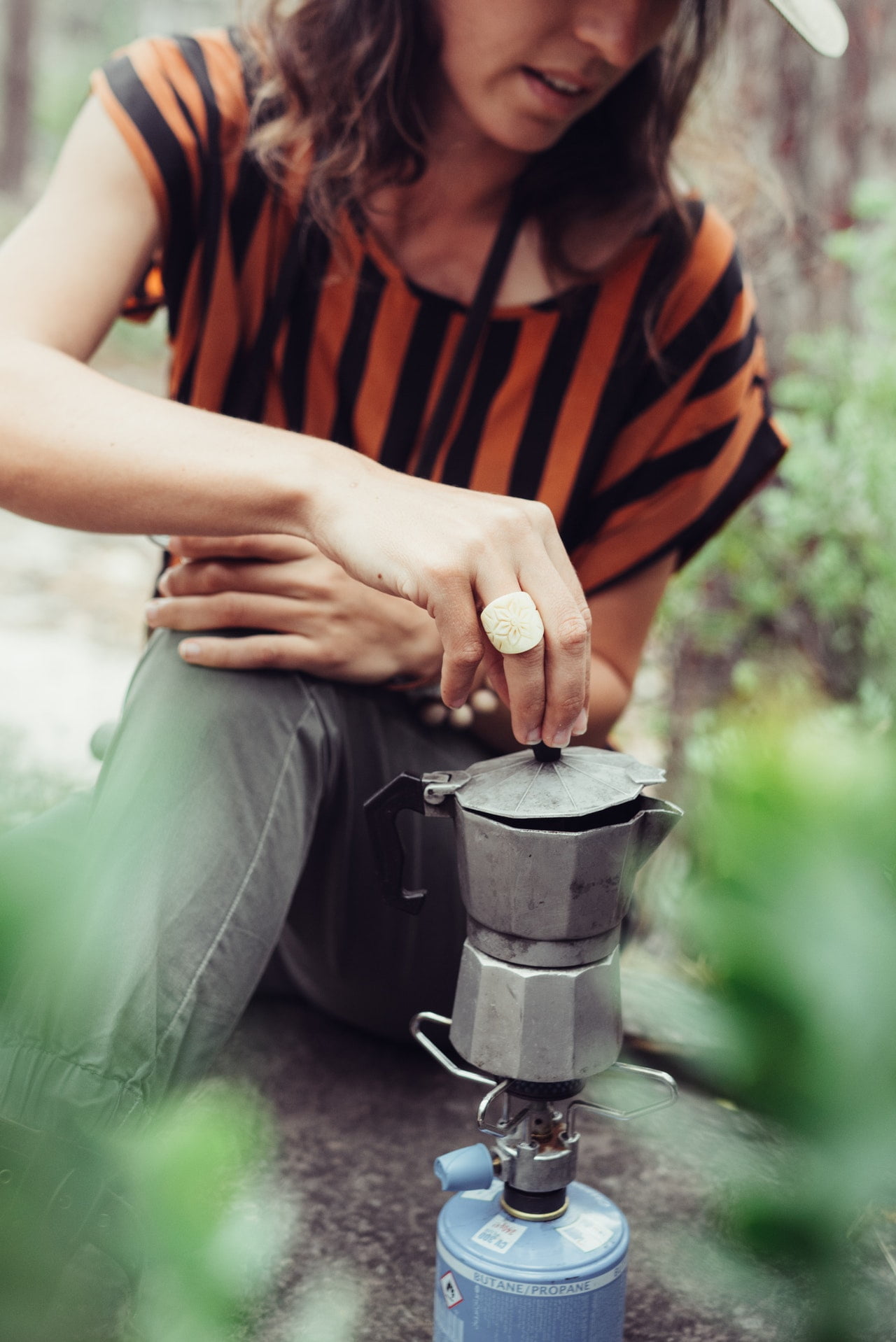 Kaffeekocher werden besonders häufig für den Outdoor-Bereich verwendet. Sie eignen sich gut für kleine Campingkocher.