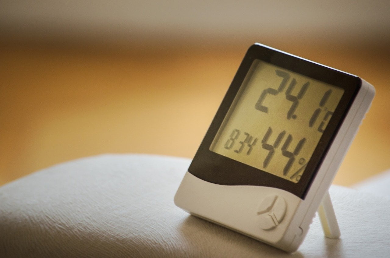 Solche digitalen Thermometer können wir ja alle. Genau solche gibt es aber auch als Backofenthermometer.