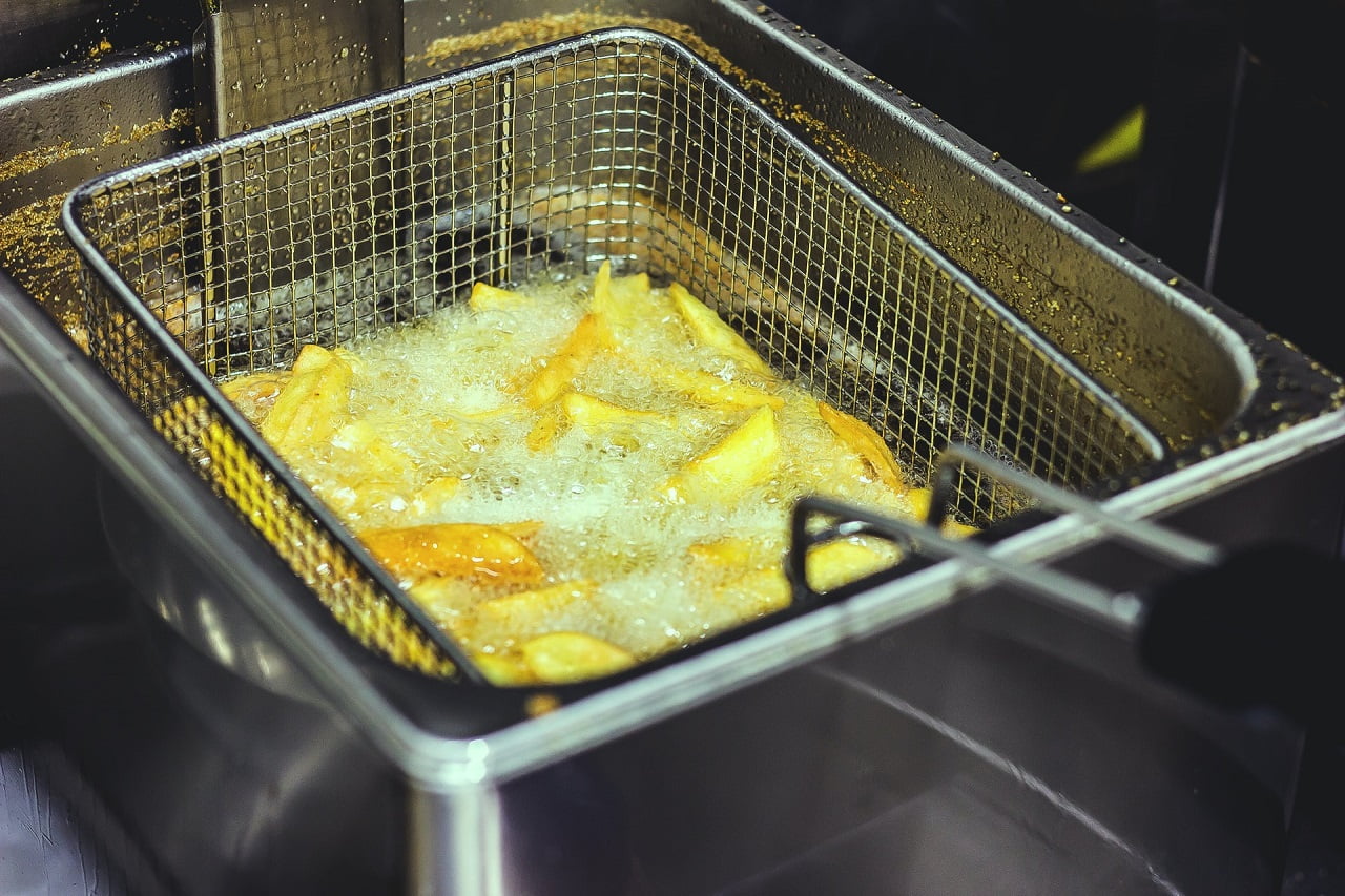 Frittieröle im Vergleich: Hitzestabilität, Geschmack und Verwendung